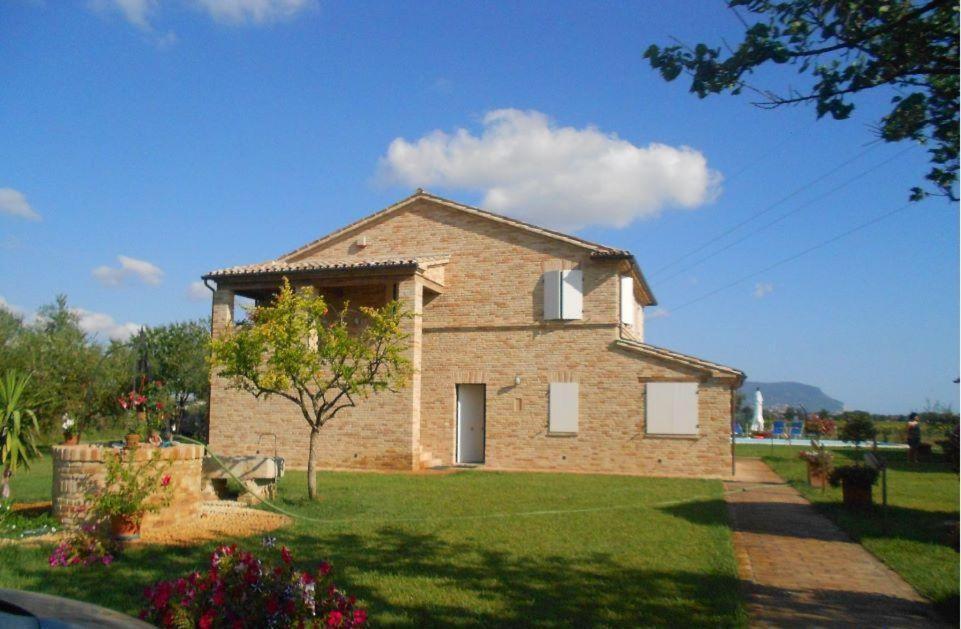 لوريتو Casale Papa Country Village المظهر الخارجي الصورة