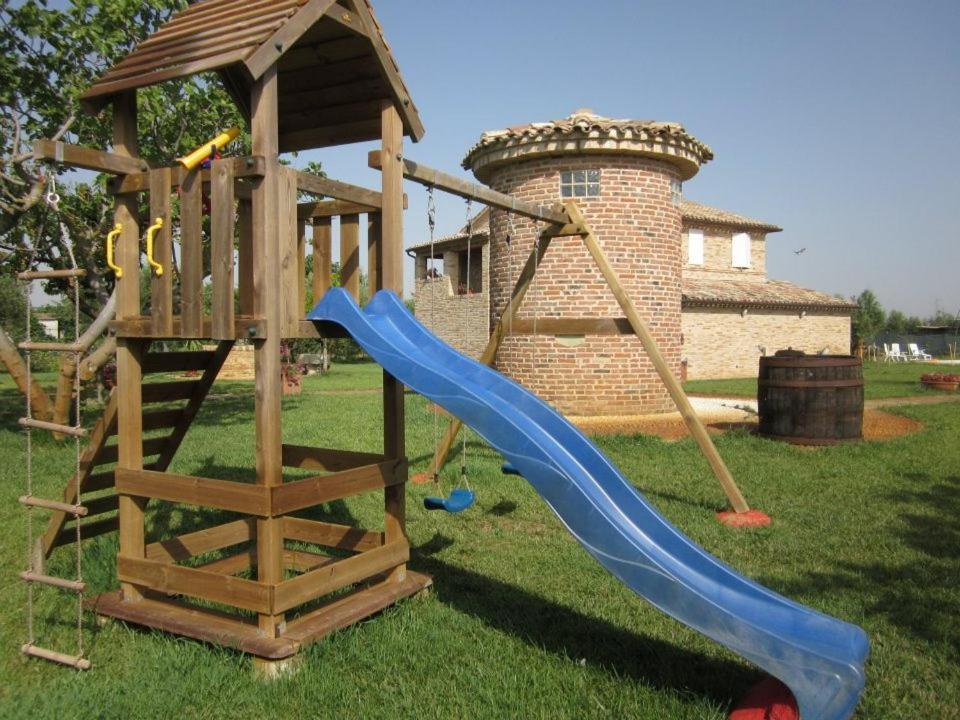 لوريتو Casale Papa Country Village المظهر الخارجي الصورة